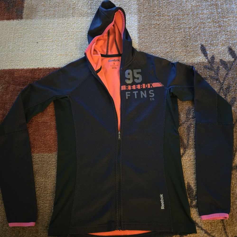 NWOT Reebok Navy Blue & Orange Running Jacket. Size Small
